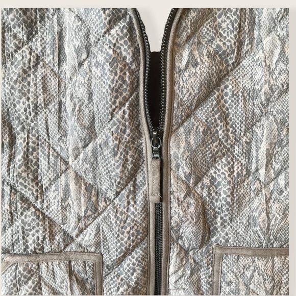 LOGO by Lori Goldstein Quilted Snake Skin Vest - Picture 8 of 12